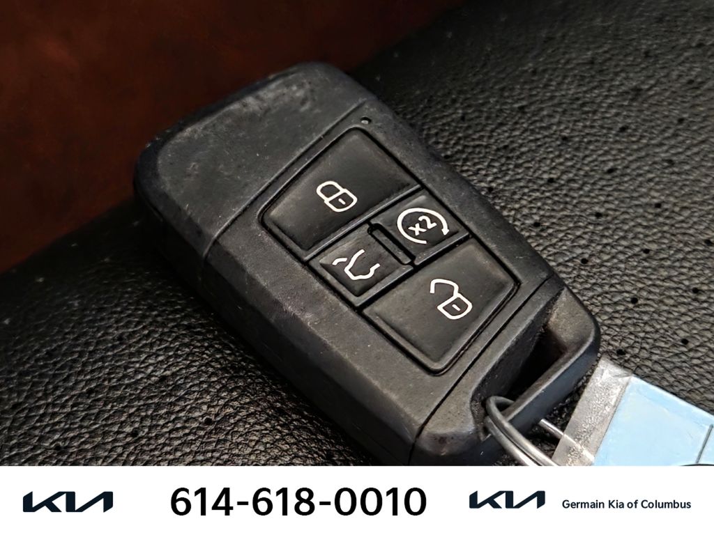 Used 2018  Volkswagen SEL image 34