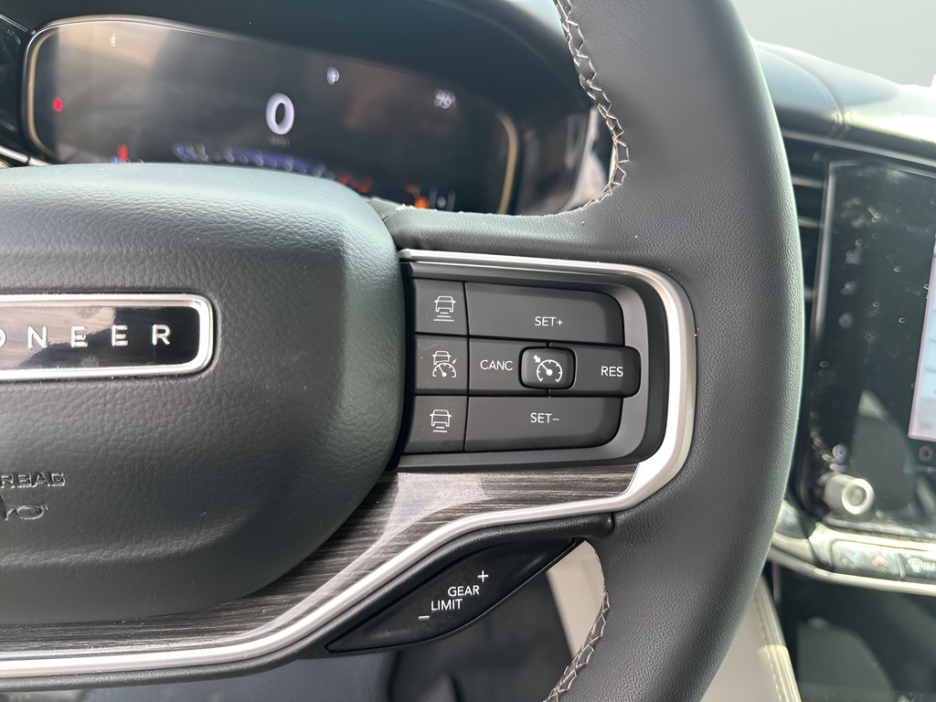 Used Car 2022 Jeep Wagoneer  Series Iii For Sale Under $40,000 In Austin, Texas