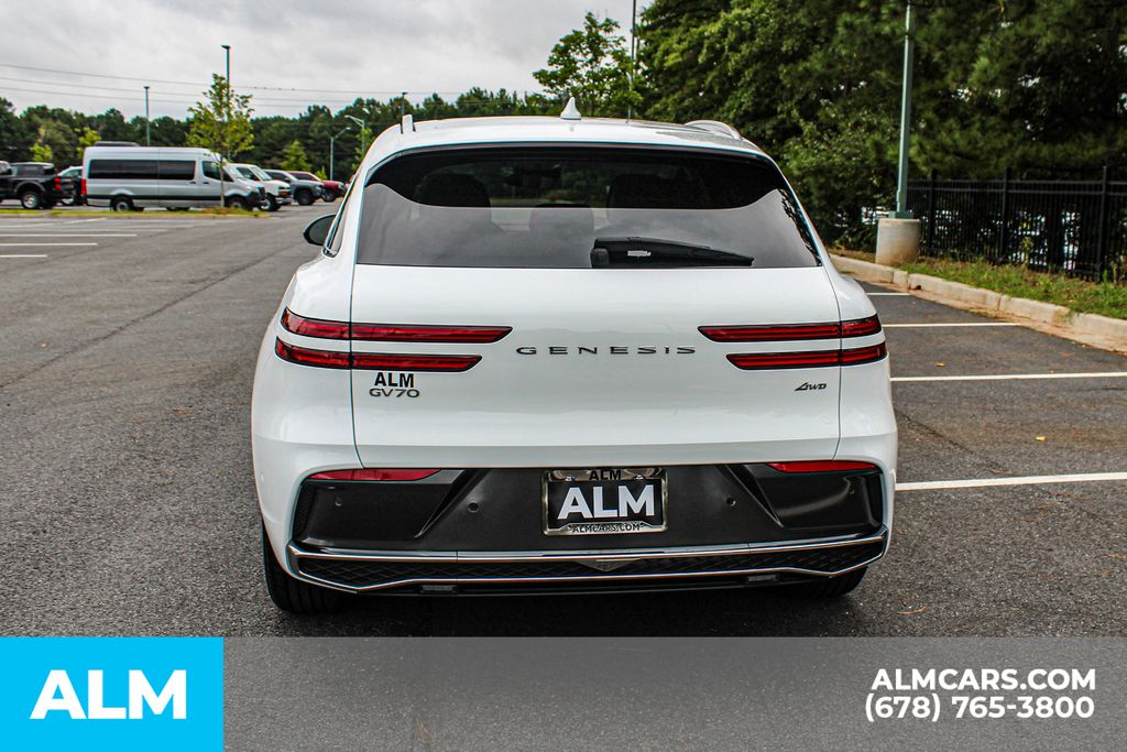 Used 2026 White Genesis 2.5T Advanced image 10