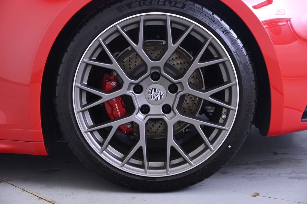 Thumbnail: 2024 Porsche 911 - 12