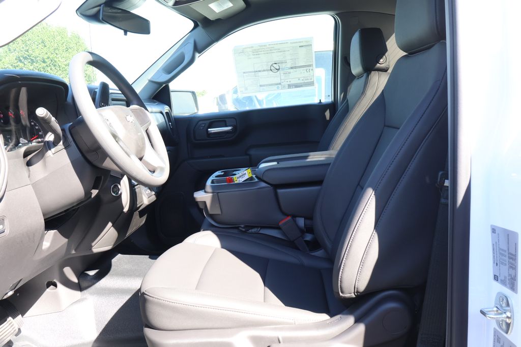 Thumbnail: 2026 Chevrolet Silverado 1500 - 13