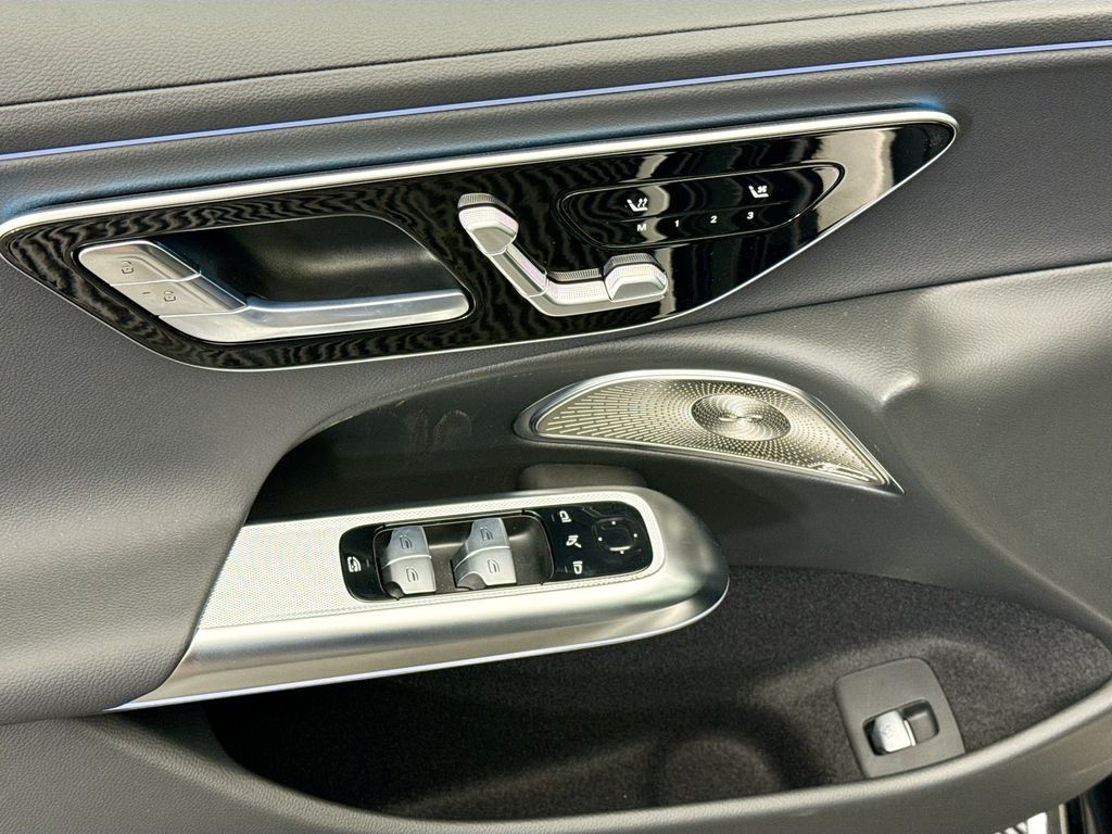 Thumbnail: 2026 Mercedes-Benz E-Class - 22