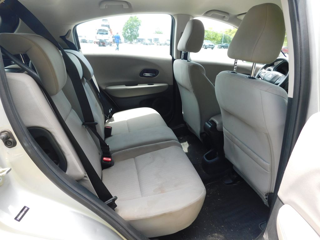 Thumbnail: 2016 Honda HR-V - 5