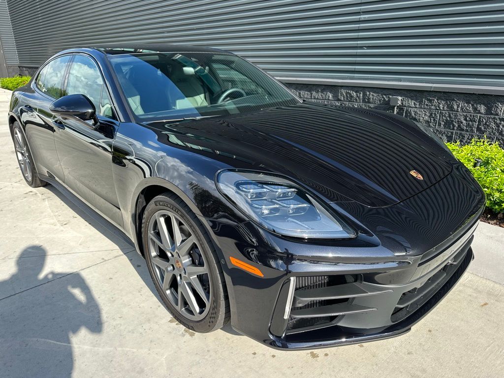 2025 Porsche Panamera  10