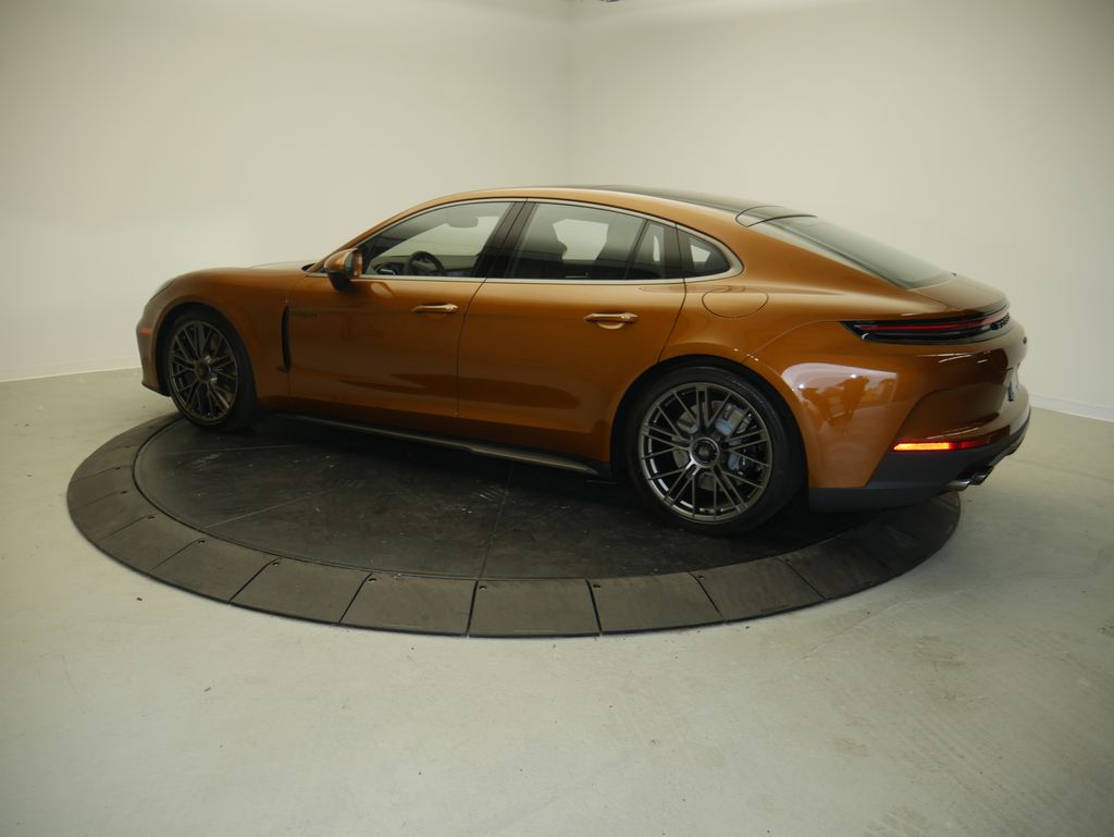Thumbnail: 2025 Porsche Panamera - 3