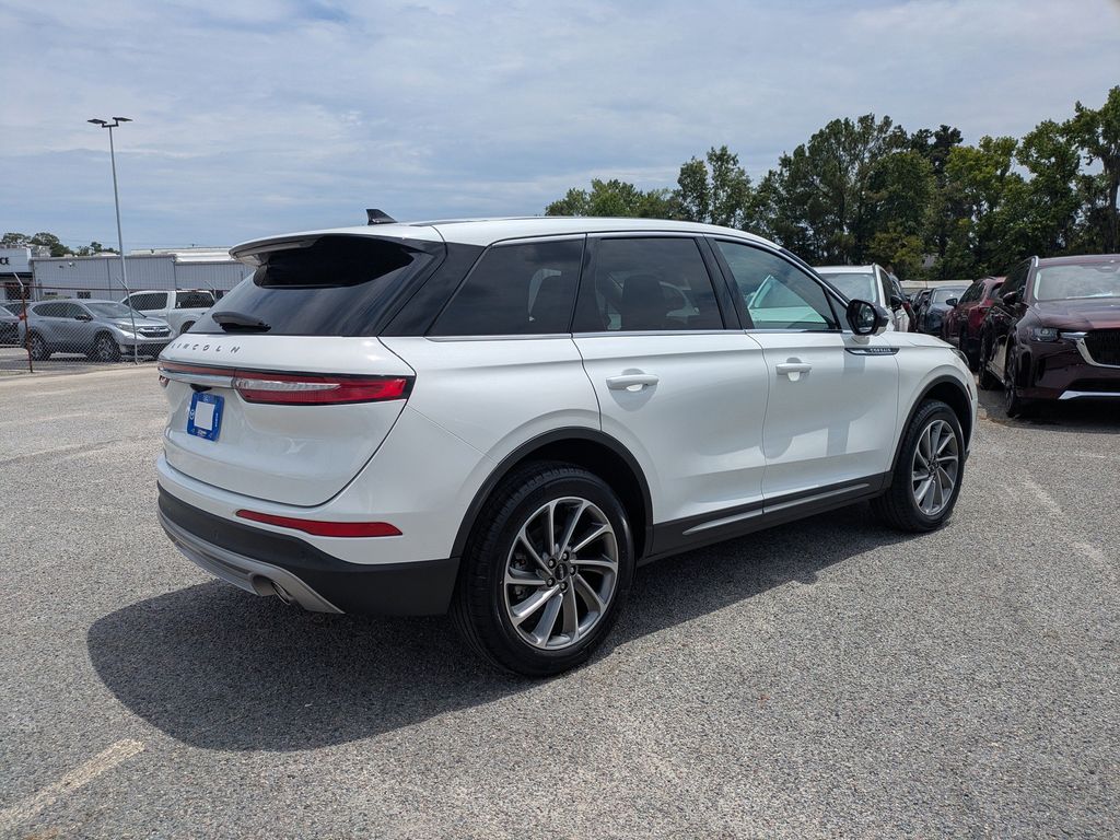 2025 Lincoln Corsair Premiere