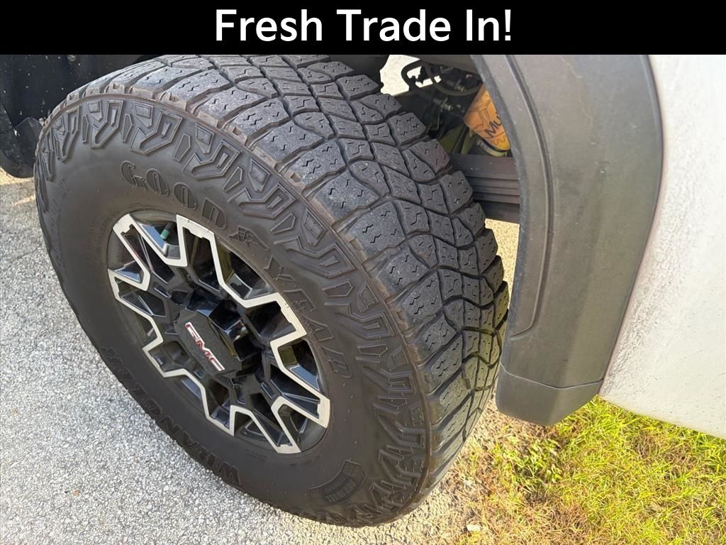 View vehicle photo 6