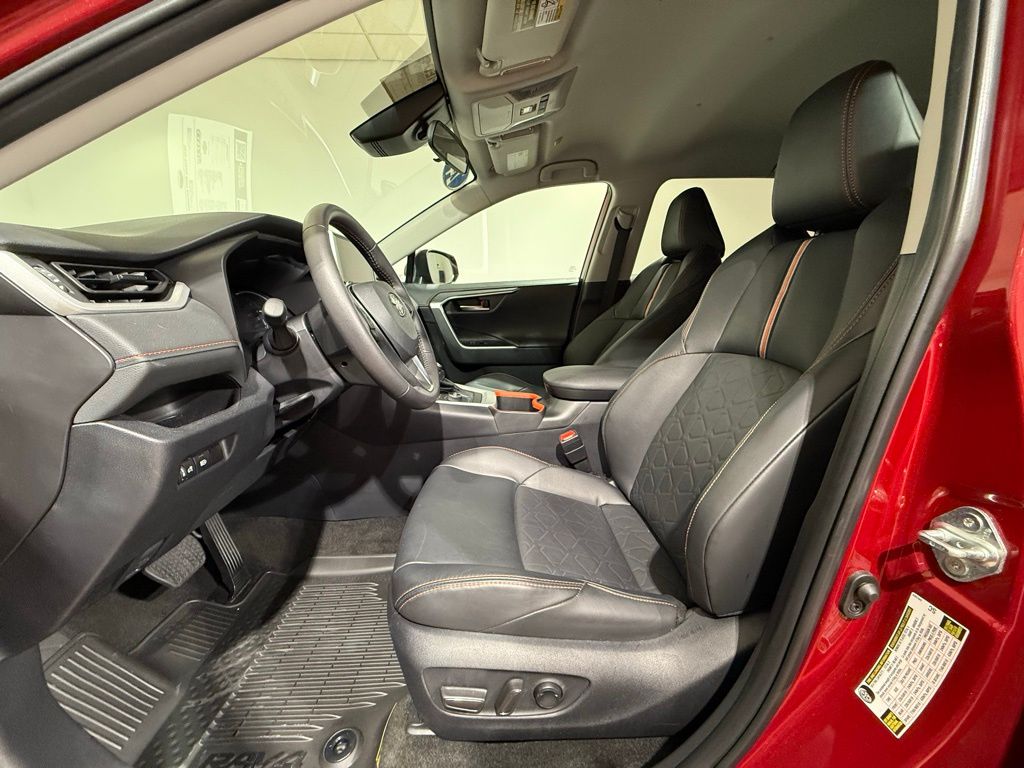 Thumbnail: 2024 Toyota RAV4 - 12