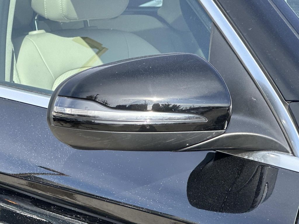 Thumbnail: 2019 Mercedes-Benz GLC - 6