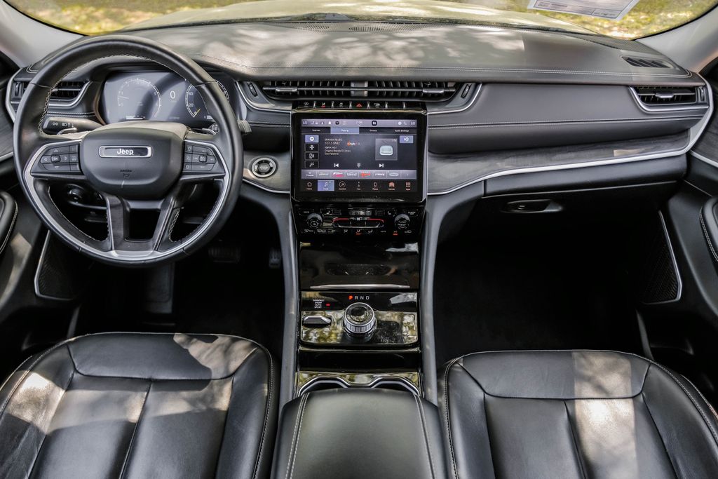 used 2022 Jeep Grand Cherokee car, priced at $28,000