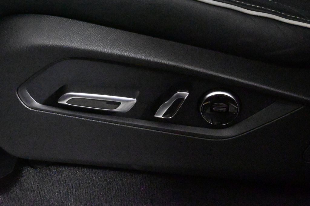 Thumbnail: 2023 Acura MDX - 28