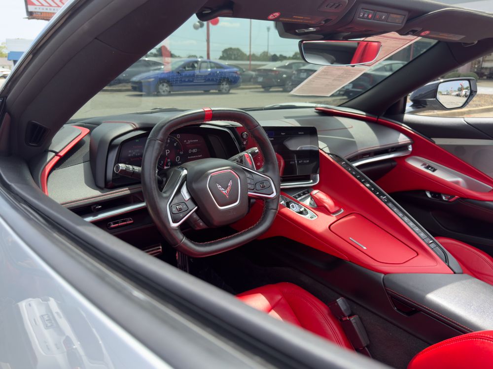 Used 2020 Silver Chevrolet Stingray image 21