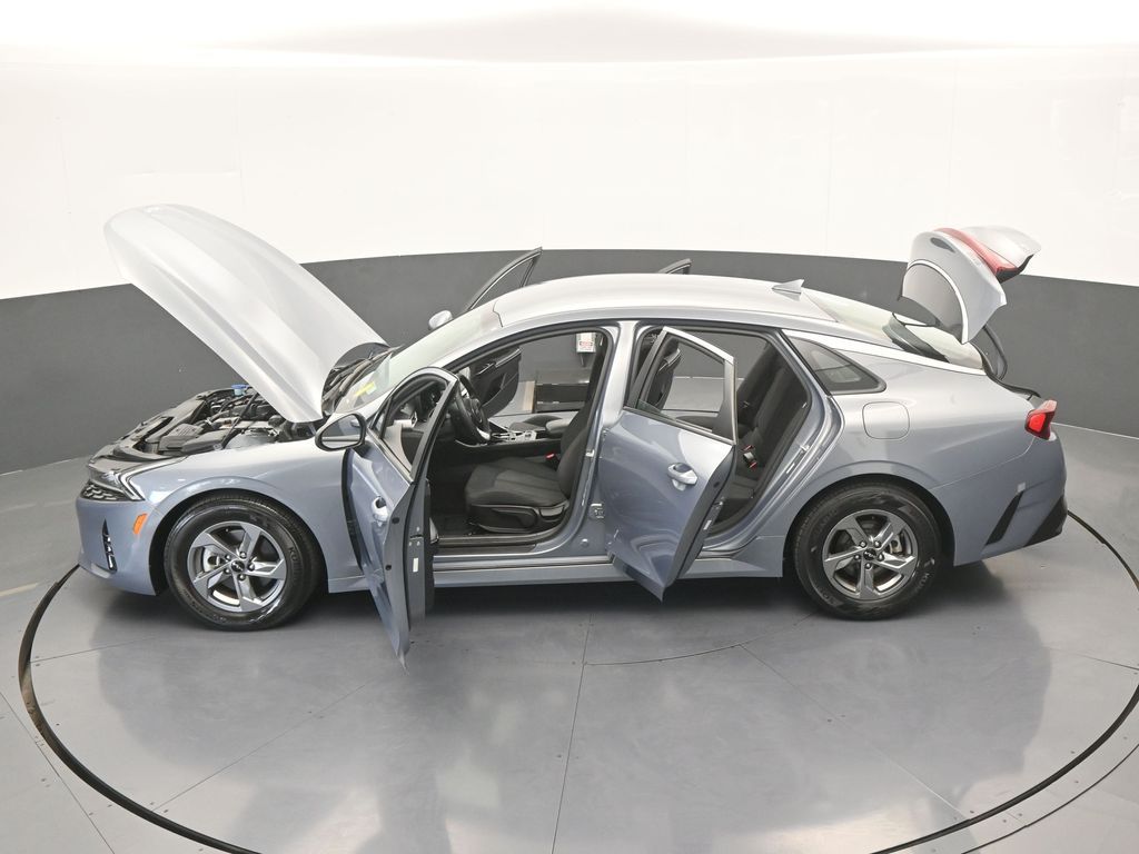 Used 2024 Everlasting Silver Kia LXS image 60