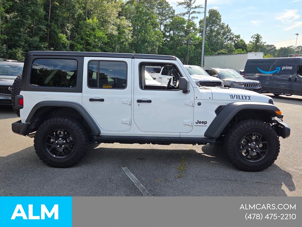 Used 2025 White Jeep Willys image 17