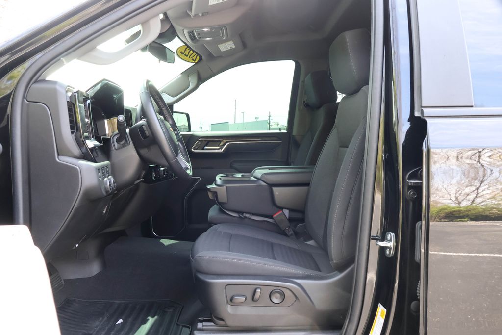 2022 Chevrolet Silverado 1500 LT 28