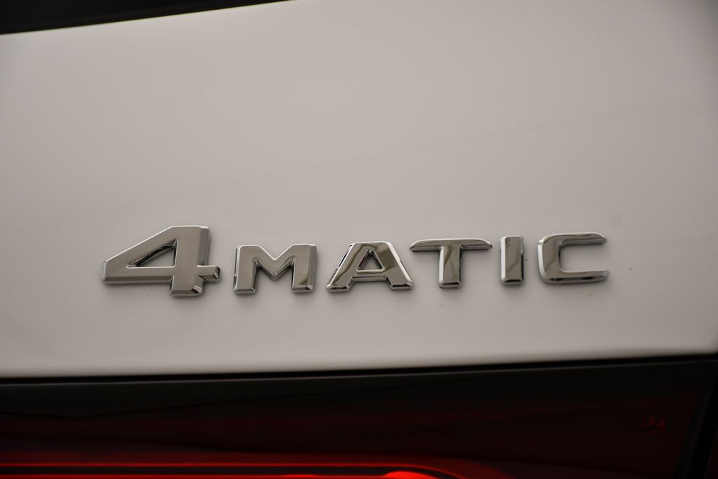 Thumbnail: 2026 Mercedes-Benz GLC - 10