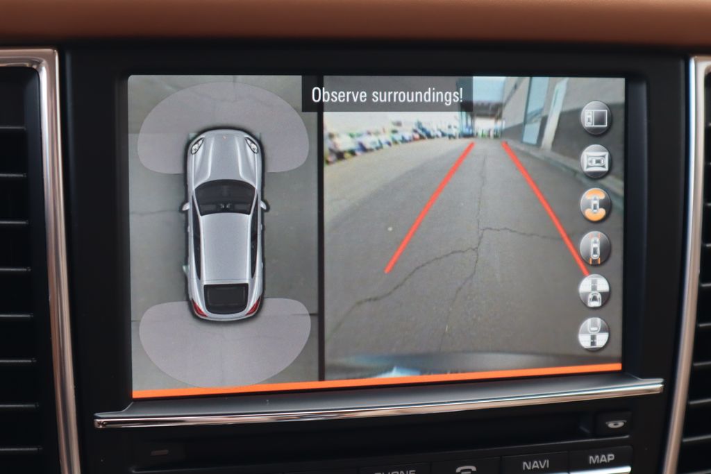 Thumbnail: 2014 Porsche Panamera - 15