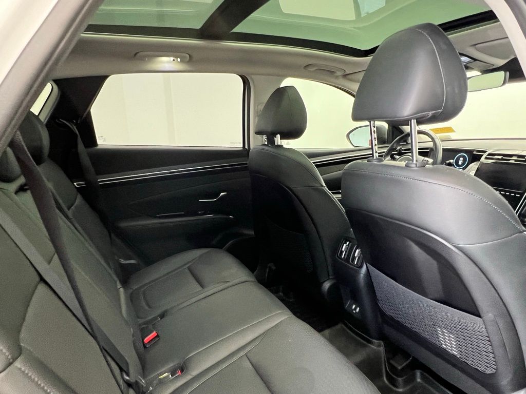 2022 Hyundai Tucson Limited 8