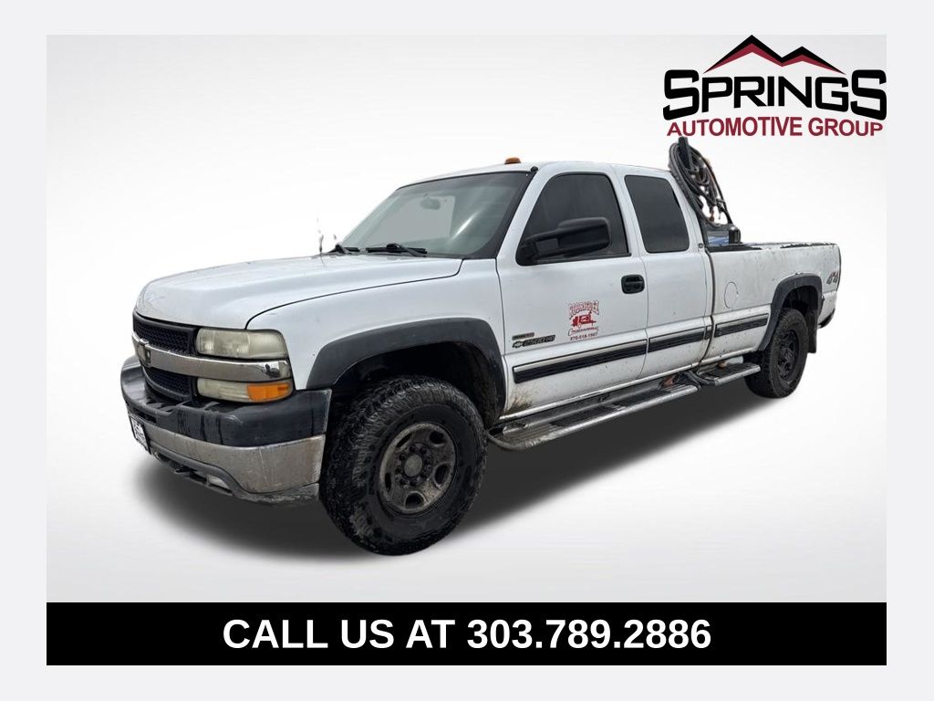Summit White 2002 Chevrolet Silverado 2500HD LS Extended Cab 4WD Pickup Truck Four-Wheel Drive 5-Speed Automatic Overdrive