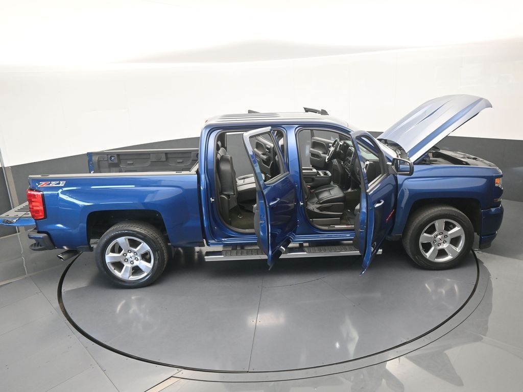 Used 2016 Deep Ocean Blue Metallic Chevrolet LT image 55