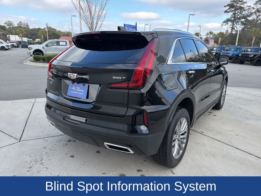 2024 Cadillac XT4 FWD Premium Luxury