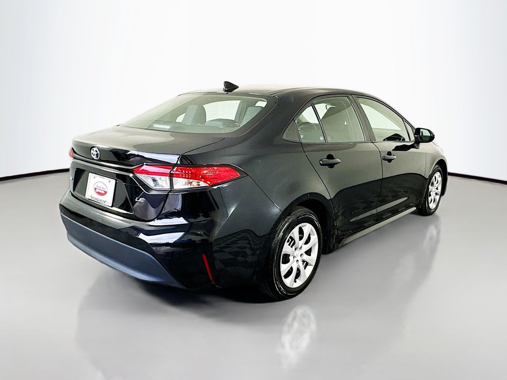 2023 Toyota Corolla LE 5
