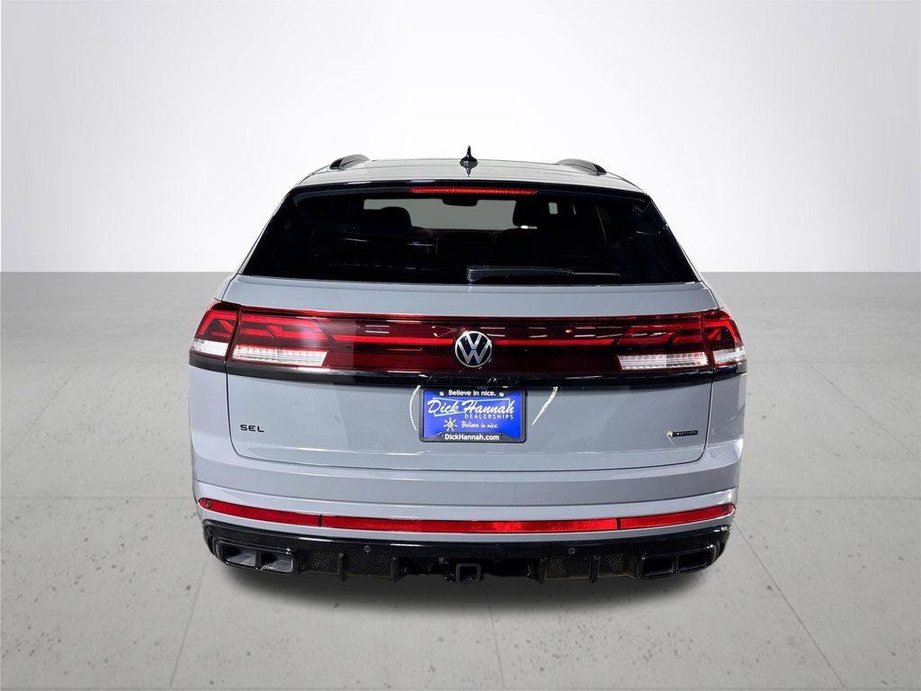 2026 Volkswagen Atlas Cross Sport 2.0T SEL R-Line Black