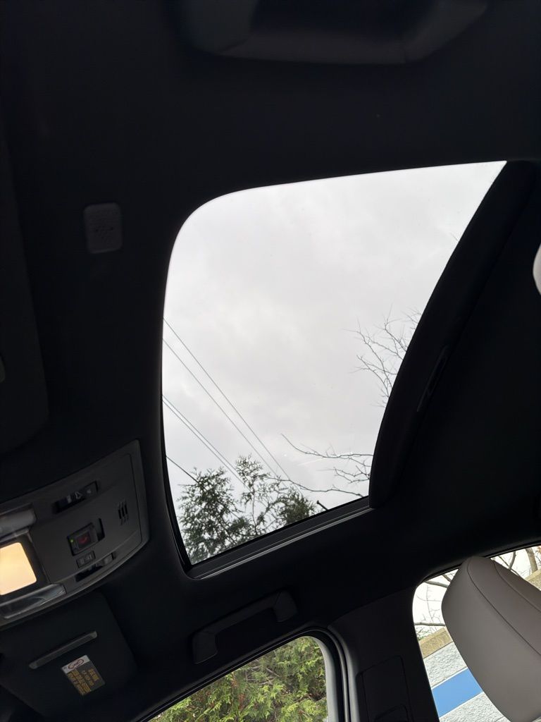 Thumbnail: 2021 Lexus UX - 11