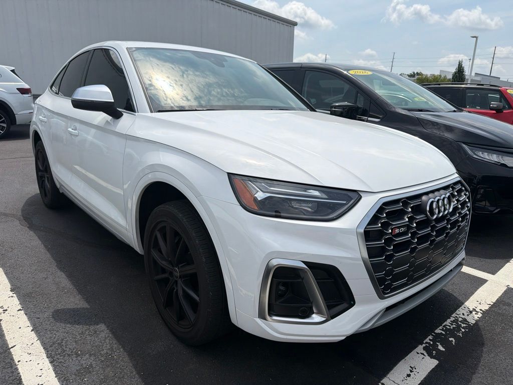 Thumbnail: 2022 Audi SQ5 - 4