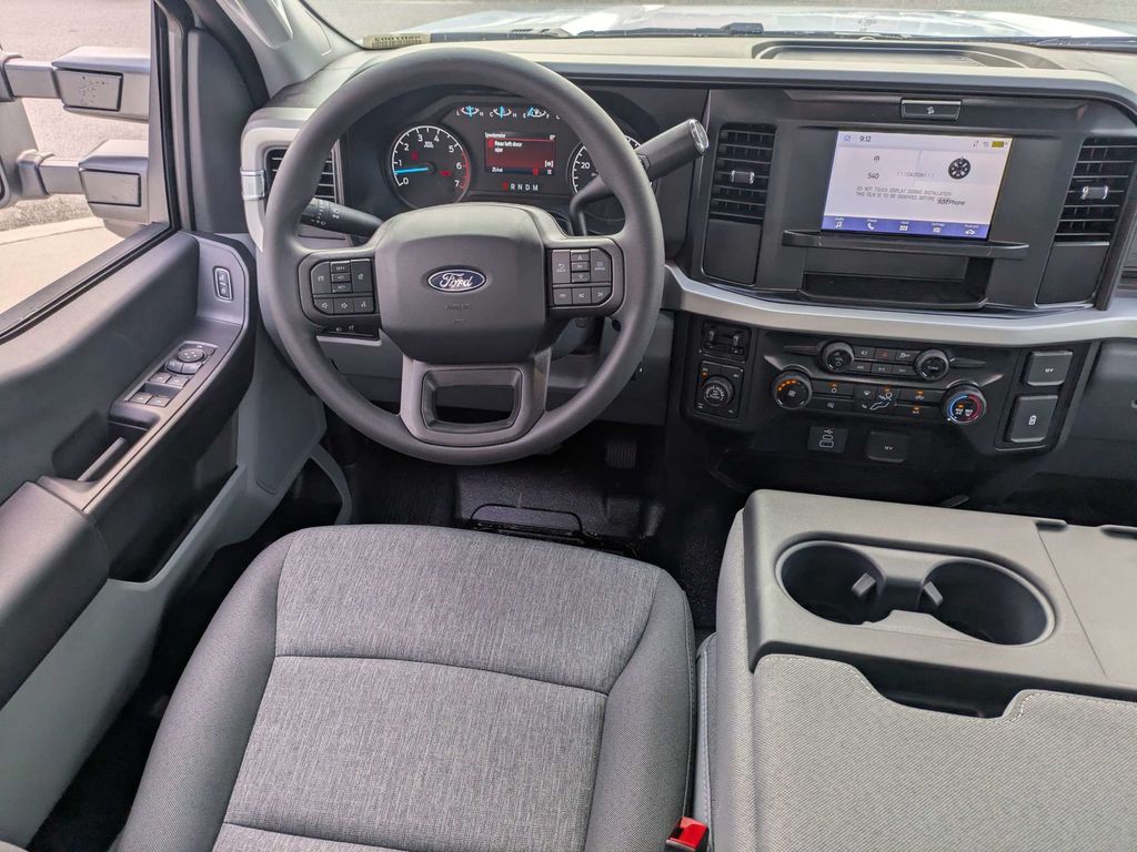 2027 Ford F-250 Super Duty XL