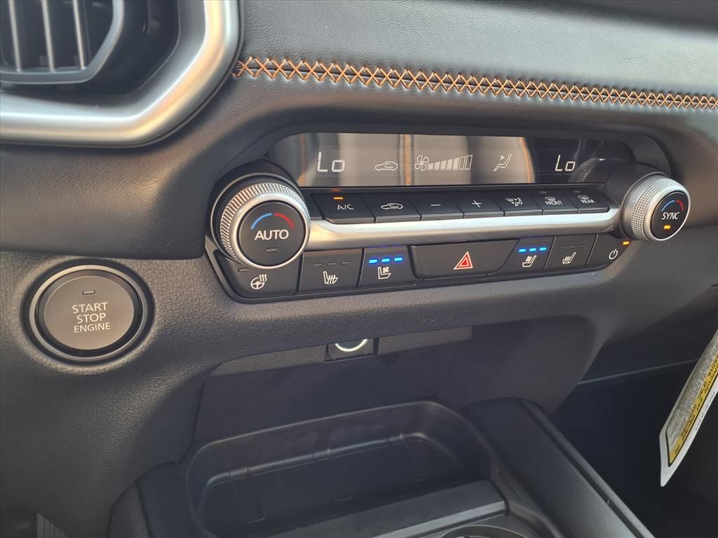 2025 Mazda CX-50 2.5 Turbo Premium Package - 11