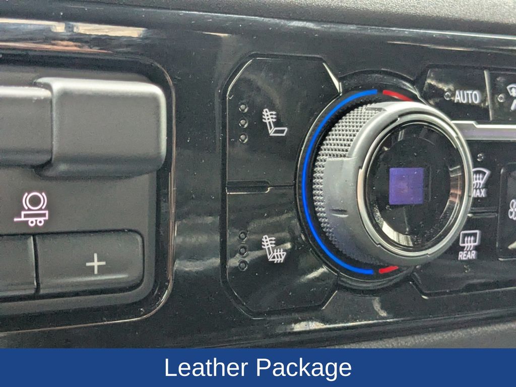 2025 Chevrolet Silverado 1500 4WD Crew Cab Short Bed LT Trail Boss