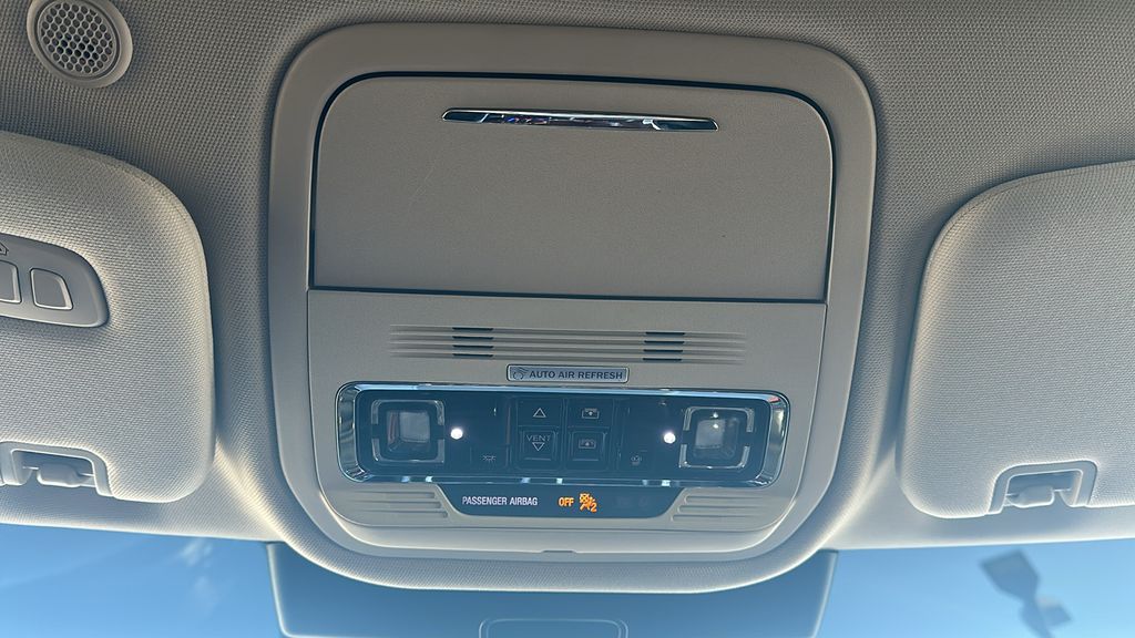 2023 Lincoln Aviator Reserve Silver at Gullo Toyota