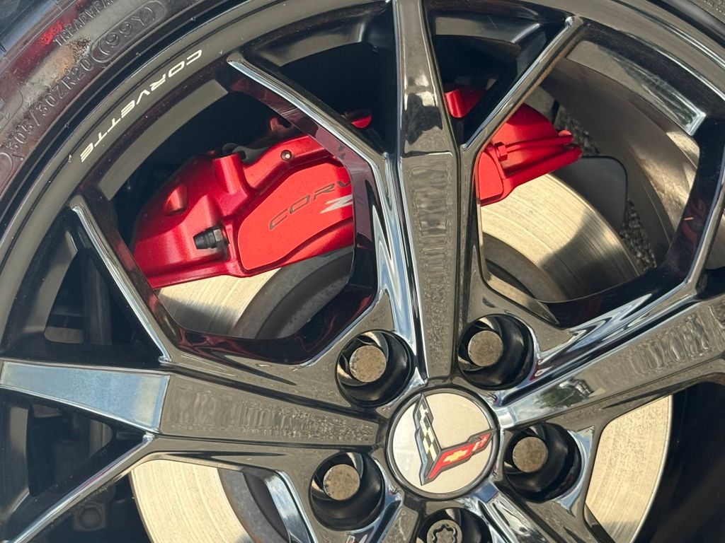 Used 2020 Gray Chevrolet Stingray image 56