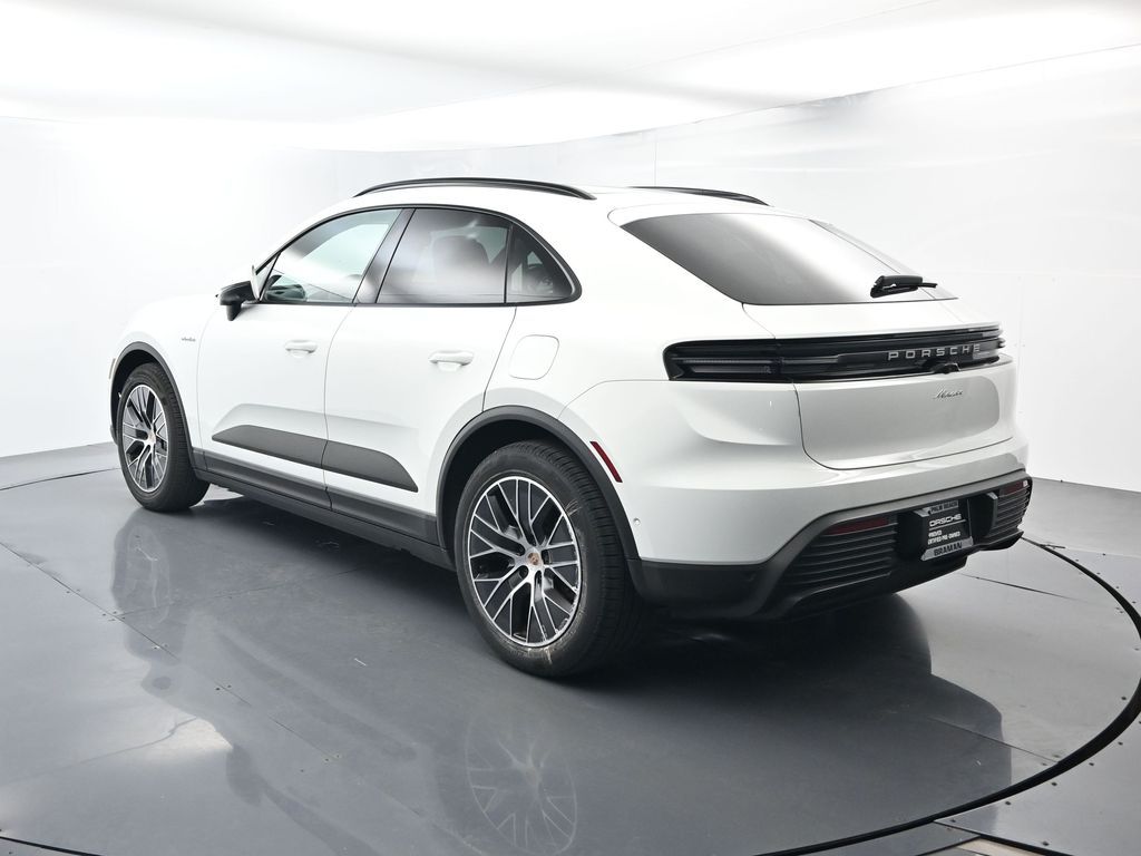 Certified Used 2025 White Porsche  image 3