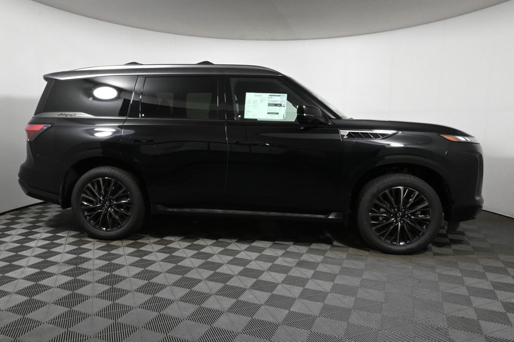 Thumbnail: 2025 INFINITI QX80 - 8