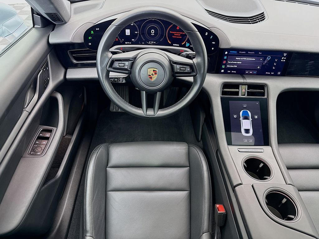 Thumbnail: 2024 Porsche Taycan - 10