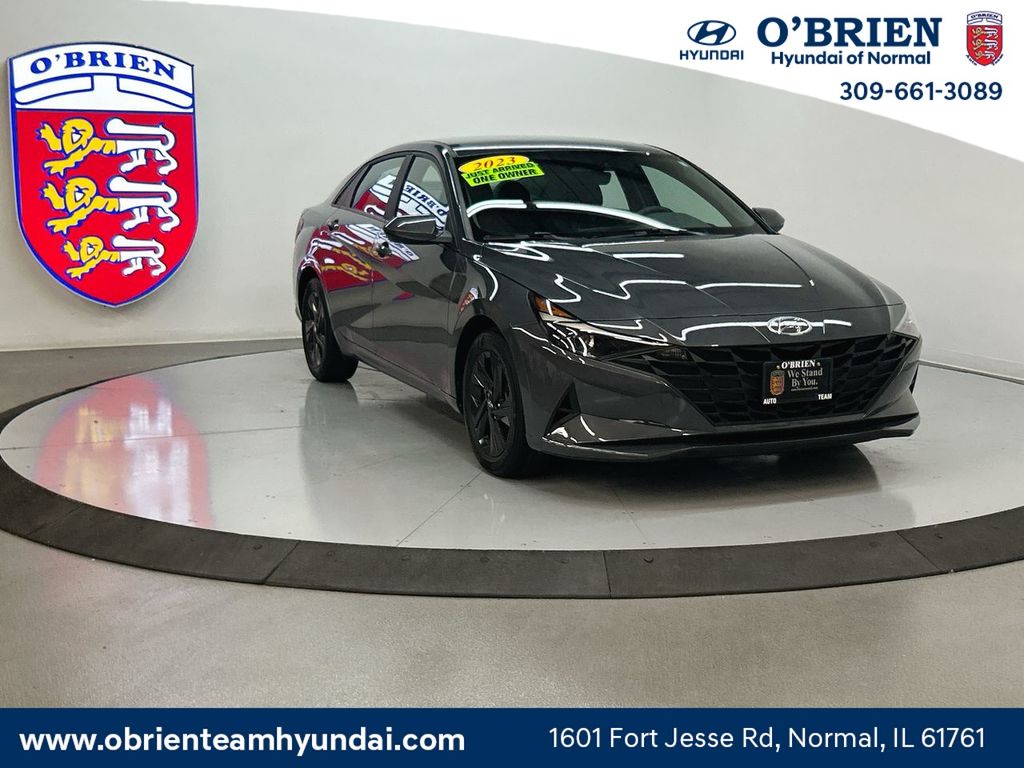 2023 Hyundai Elantra SEL FWD