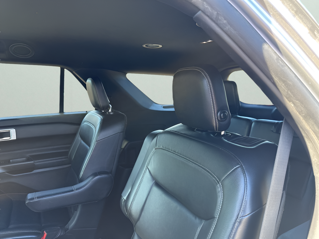 Used Car 2020 Ford Explorer  Xlt For Sale Under $25,000 In Austin, Texas