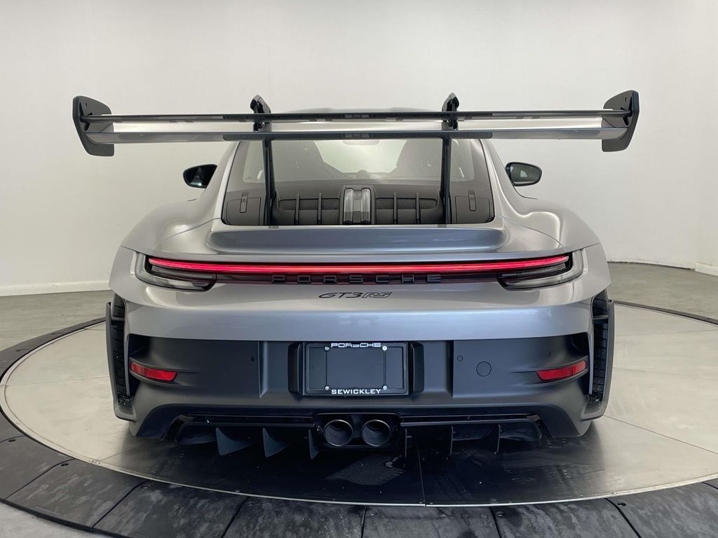2025 Porsche 911 GT3 RS - 5