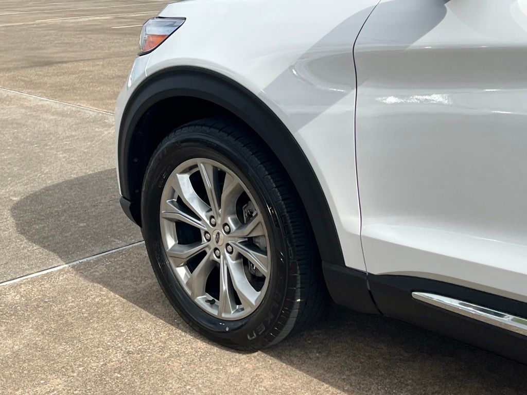 2022 Ford Explorer Limited White at Shottenkirk Kia Fort Bend