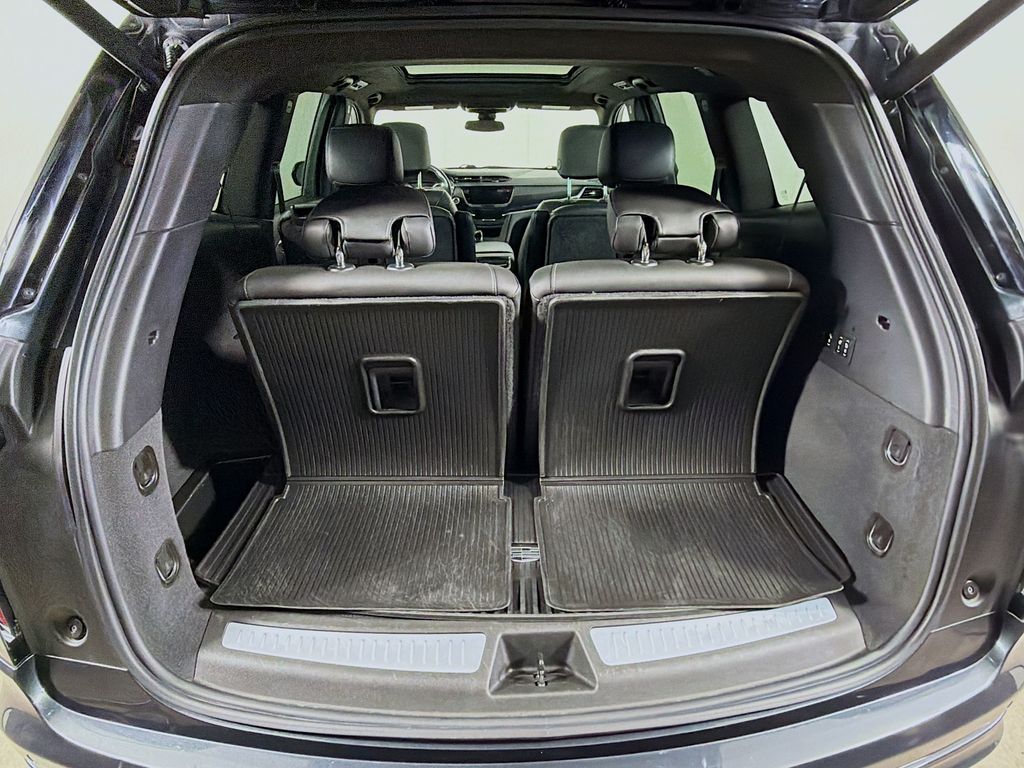 Used 2023 Cadillac XT6 SUV