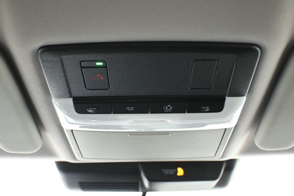 Thumbnail: 2022 Mitsubishi Outlander - 20