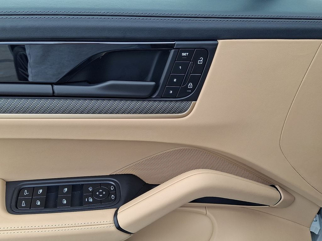 Thumbnail: 2026 Porsche Cayenne - 14