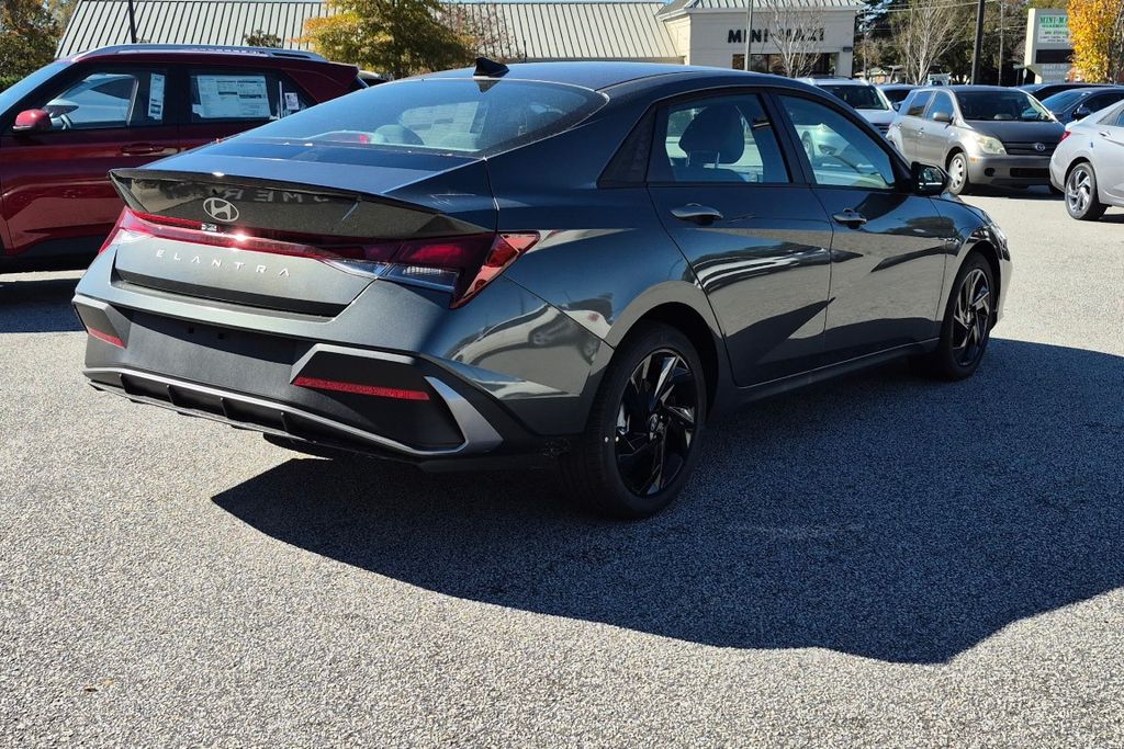 New 2026 Gray Hyundai SEL Sport image 5