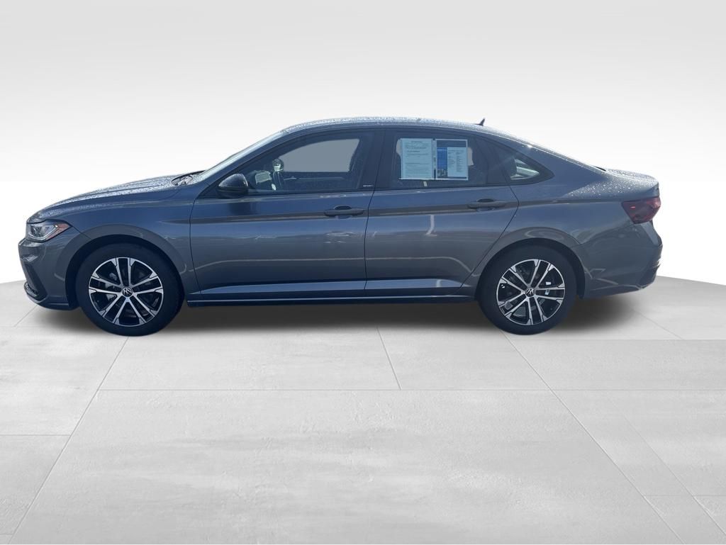 Used 2025 Volkswagen Jetta Sedan