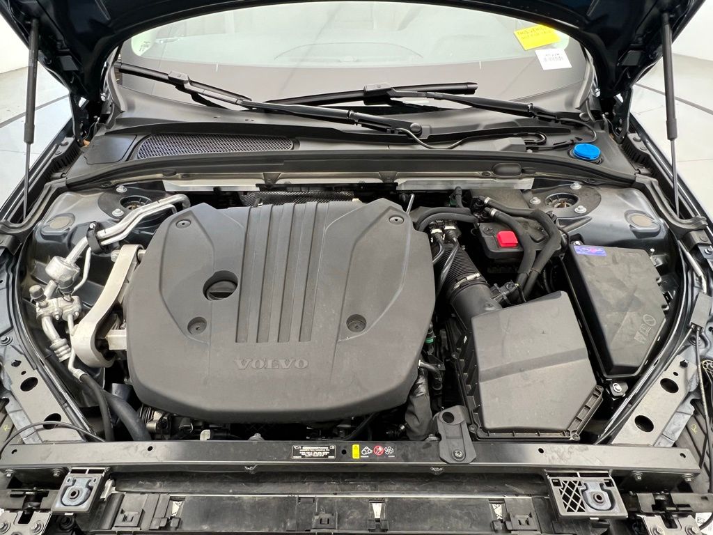 2024 Volvo S60 B5 Plus 6