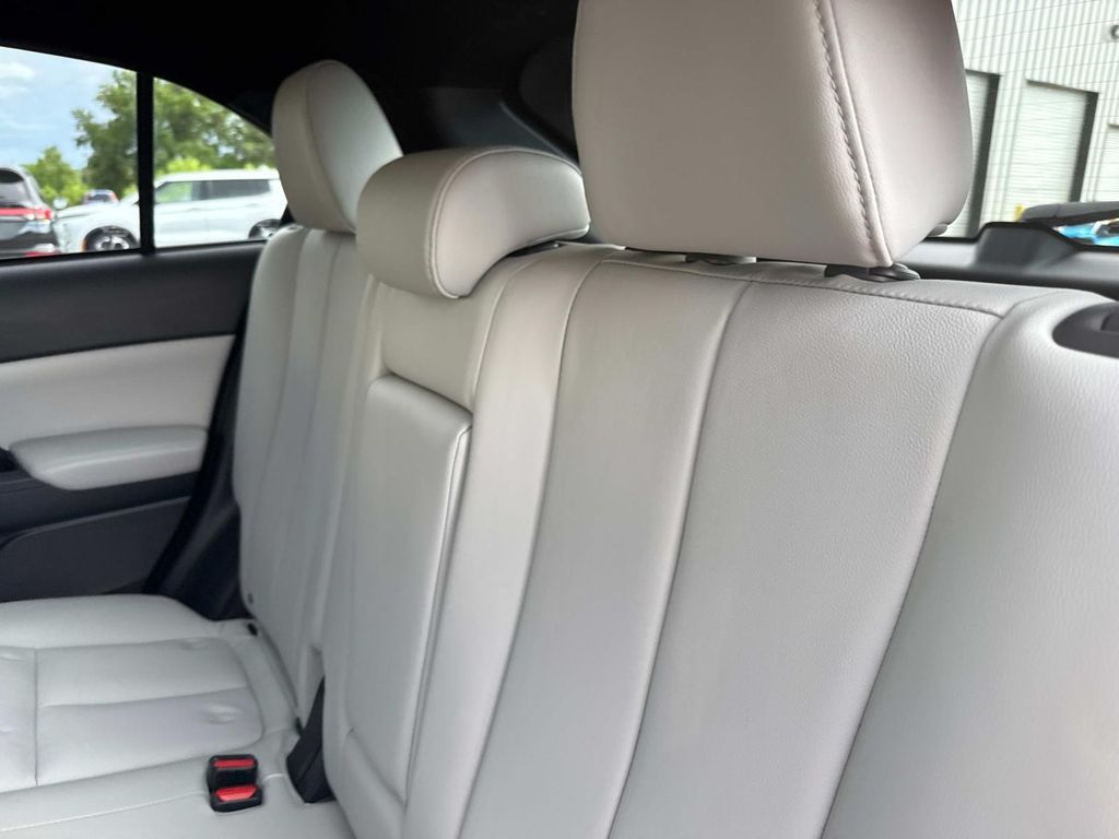 2025 Mitsubishi Eclipse Cross SEL - Photo 13