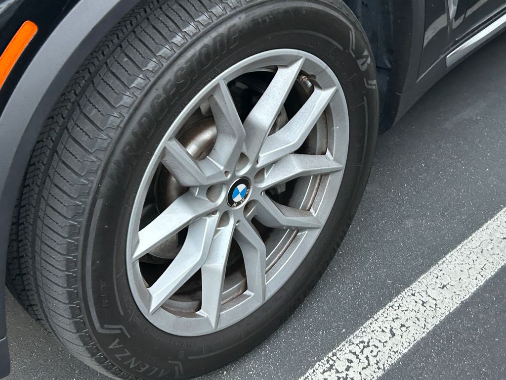 Thumbnail: 2023 BMW X5 - 3