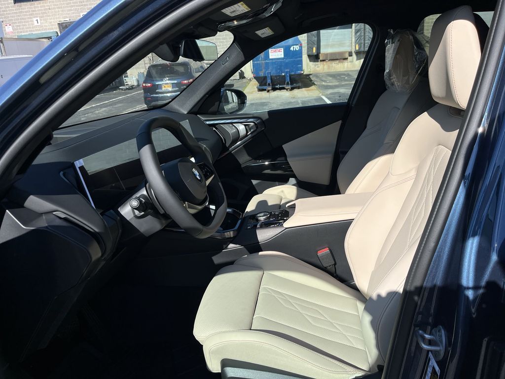 Thumbnail: 2026 BMW X3 - 11